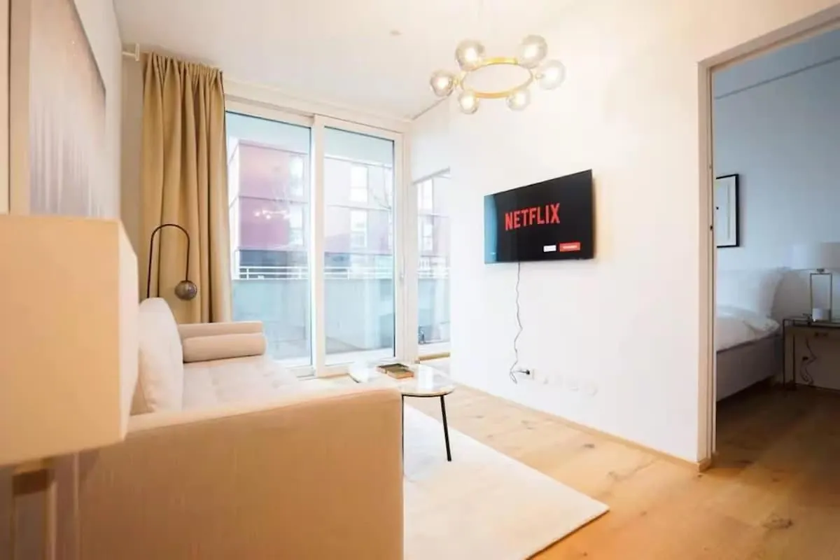 Διαμέρισμα High Rise Balcony I Roof Top Pool I Close To Metro Βιέννη