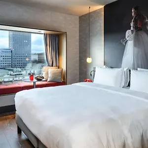 4* Hotel Radisson Red Hotel,