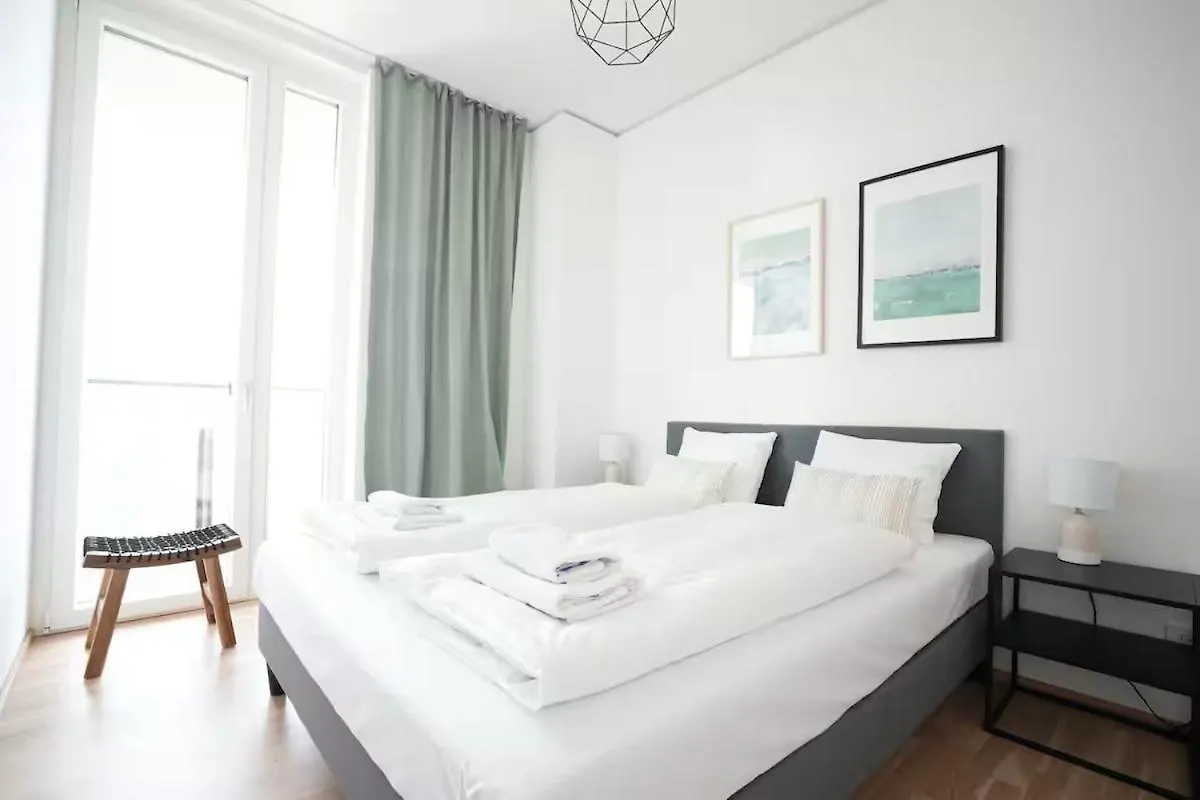 Appartement High Rise Balcony I Roof Top Pool I Close To Metro Vienne